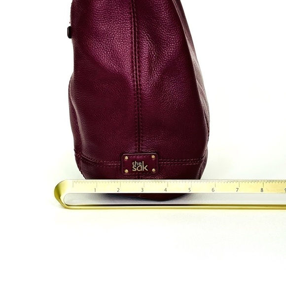 The Sak Sequoia Hobo Bag in Current (berry) Pebbled Leather Handbag Wine Purple - Picture 11 of 16